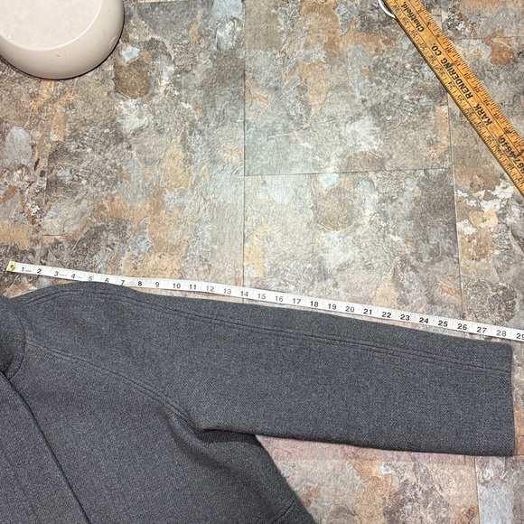 Madewell women’s  winter dress coat. - Picture 10 of 11